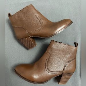 New Diba Leather Ankle Boots 8